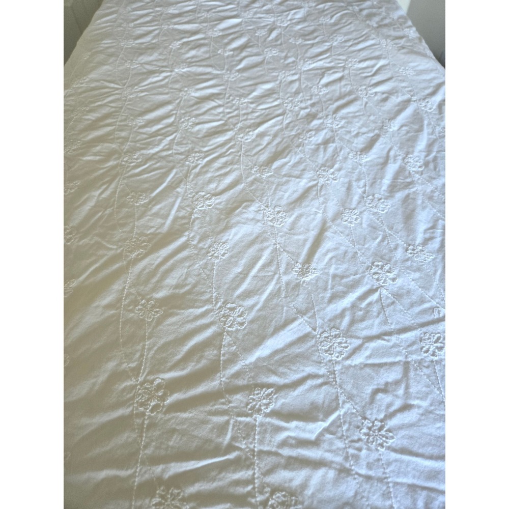 Simply Shabby Chic White Embroidered Floral 100% Cotton Queen Duvet Cover Button - Picture 6 of 9